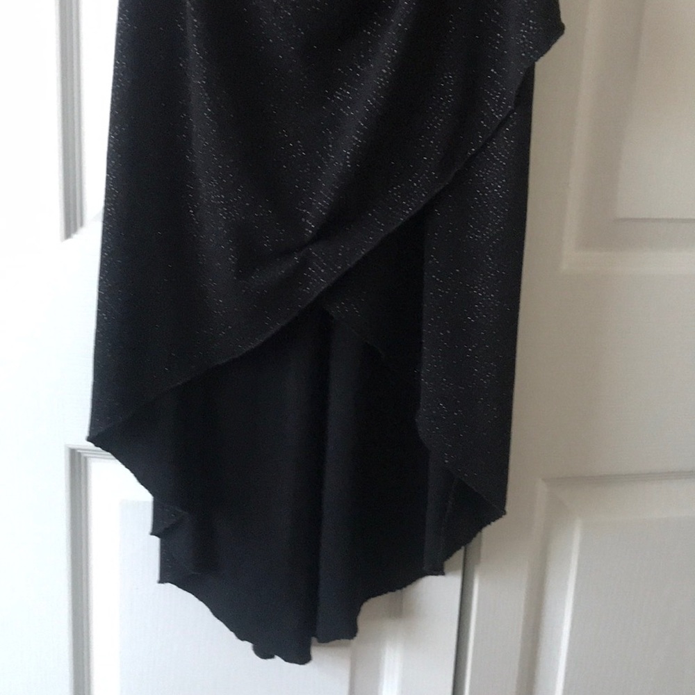Dress - Picture 8 of 8